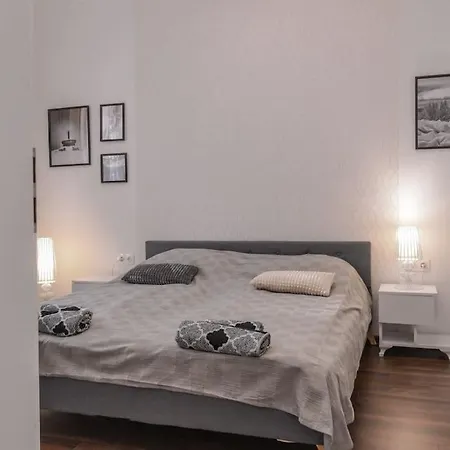 Ndk 2 Bedroom 아파트 *